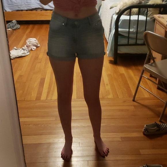 Roll up denim shorts - Picture 4 of 5